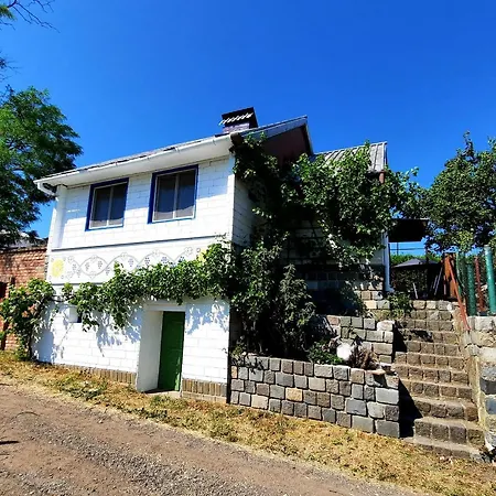 Malovany Sklipek Hlohovec Exterior foto